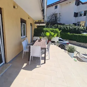 https://house-roko-with-pool.in-istria.net