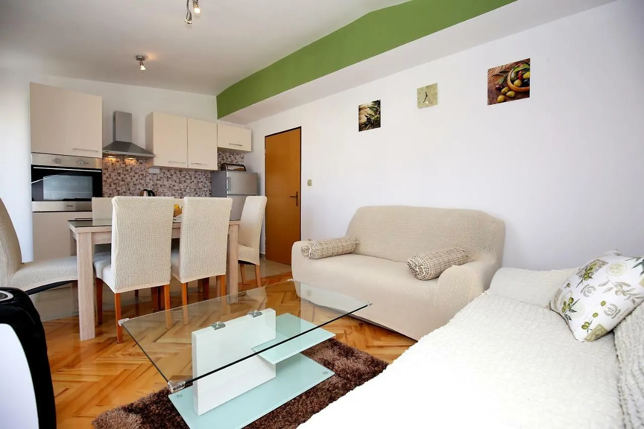 Apartments Mara Zadar